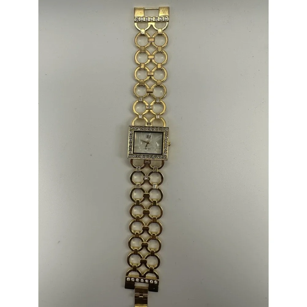 Elizabeth‎ Taylor White Diamonds Ladies Watch New Battery 29MM 7.75